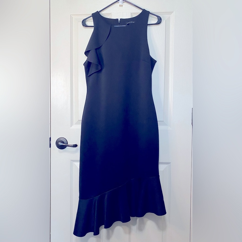 Banana Republic Black Asymmetric
Flounce Dress | Size: 8